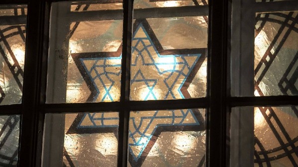 L'attaque de la synagogue de La Grande-Motte unanimement condamnée, le suspect arrêté