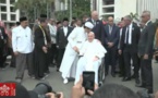 Le grand imam Nasaruddin Umar embrasse le pape François à l’issue de sa visite dans la mosquée Istiqlal, à Jakarta, où s’est déroulée une importante rencontre interreligieuse jeudi 5 septembre 2024. © Capture écran vidéo Vatican News