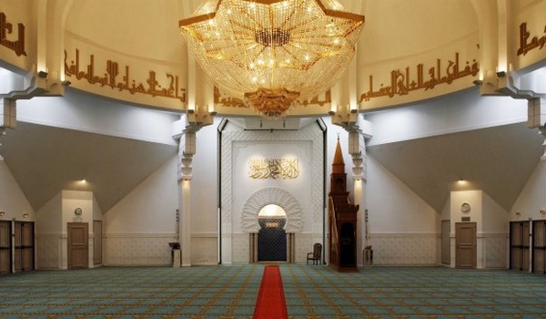 Depuis la Grande Mosquée de Lyon, le Conseil des mosquées du Rhône institué