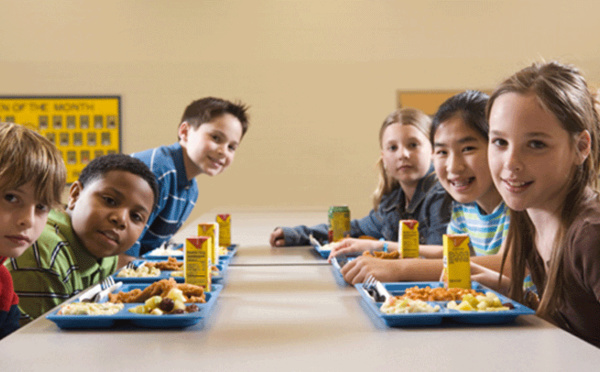 Repas sans porc à la cantine, une proposition de loi en vue