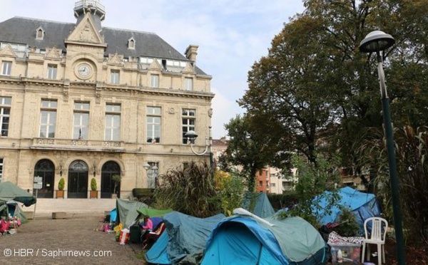 A La Courneuve, le sort des Roms expulsés d'un bidonville révolte